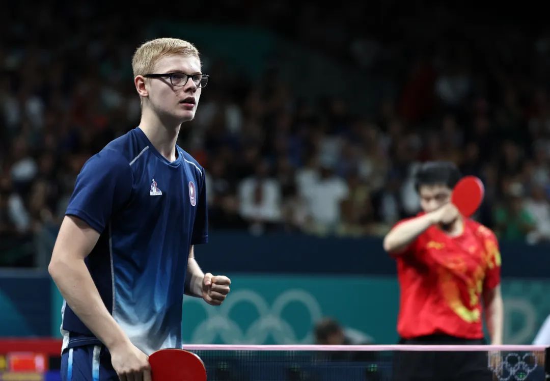 德媒：曼联在夏天接触过小赫内斯，对方受宠若惊但礼貌拒绝